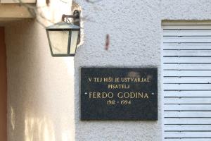 SPOMINSKA PLOŠČA-FERDO GODINA